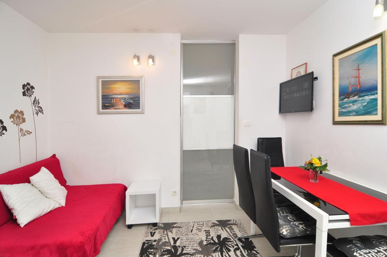 Full Equipped Flat Close To All Σπλιτ Εξωτερικό φωτογραφία