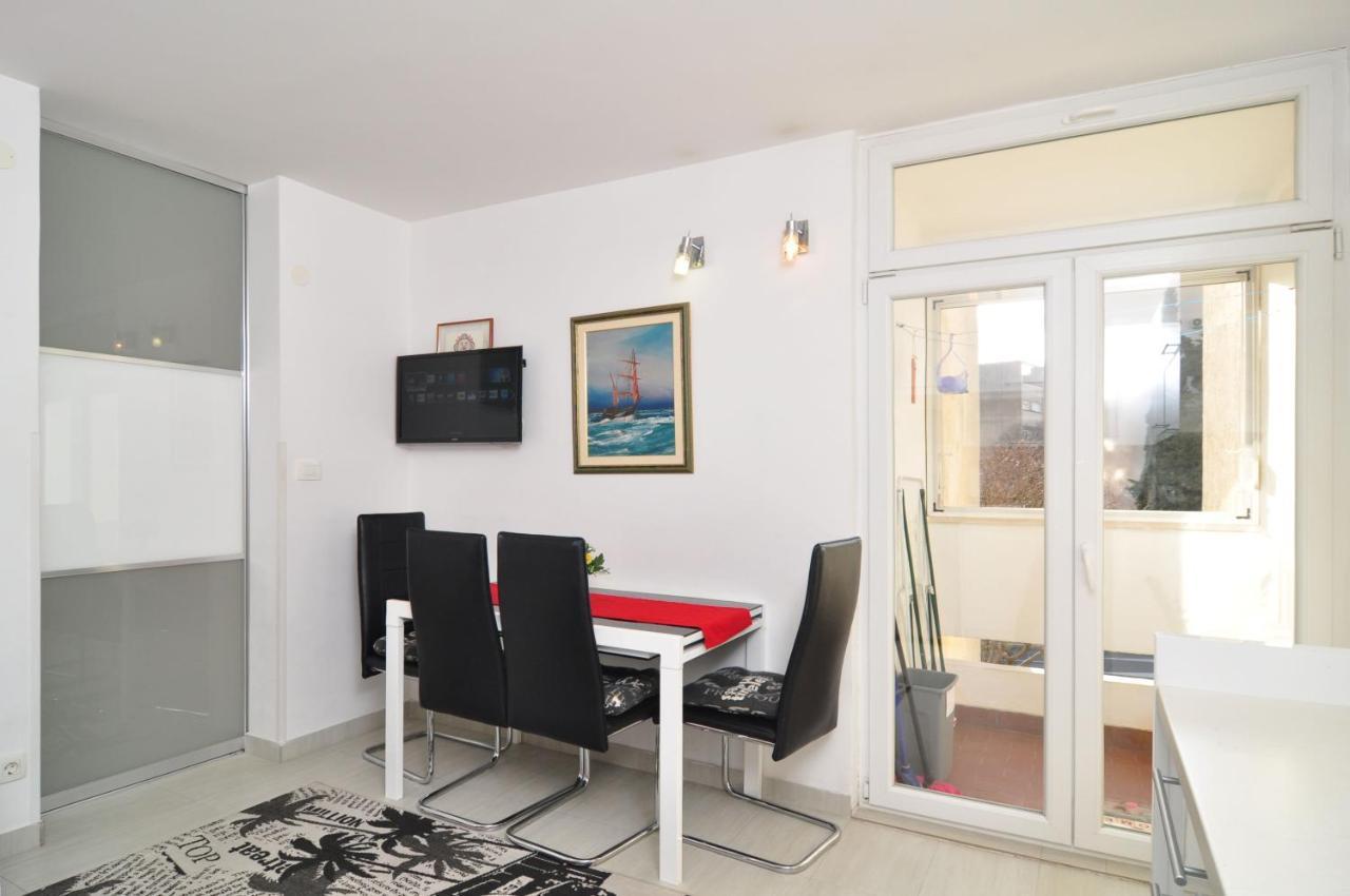 Full Equipped Flat Close To All Σπλιτ Εξωτερικό φωτογραφία